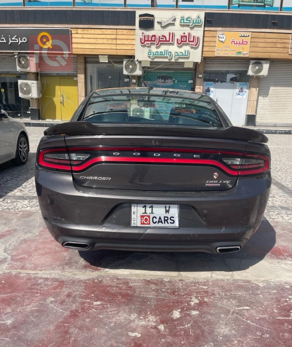 دودج تشارجر
